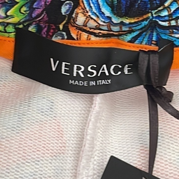 VERSACE NEW shorts authentic 100% - Picture 10 of 14
